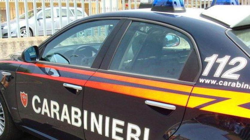 Si uccide impiccandosi in casa a 45 anni