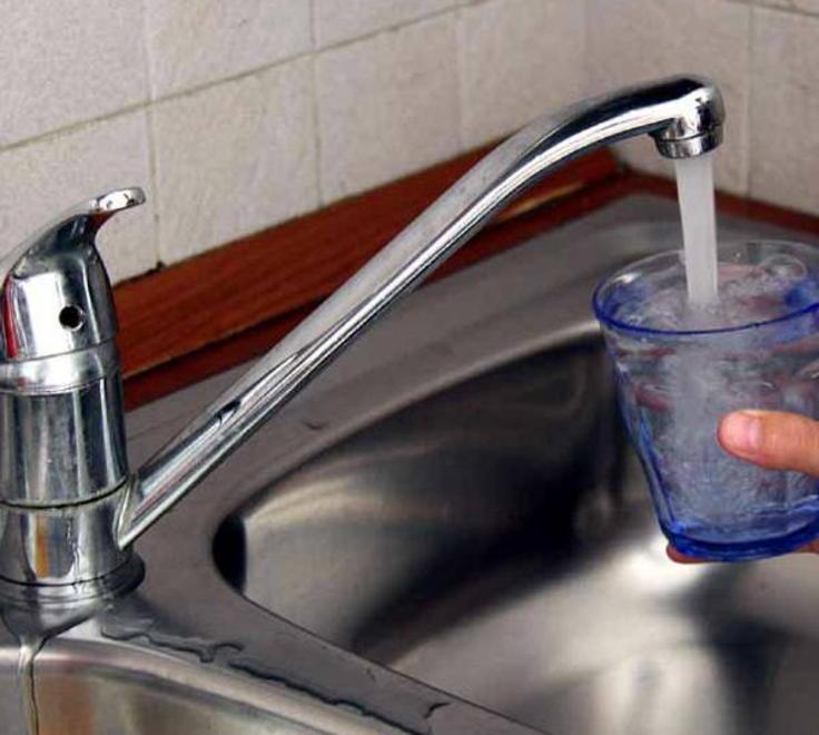 «L’acqua sa di muffa e fango» Partono le analisi dell’Asl 