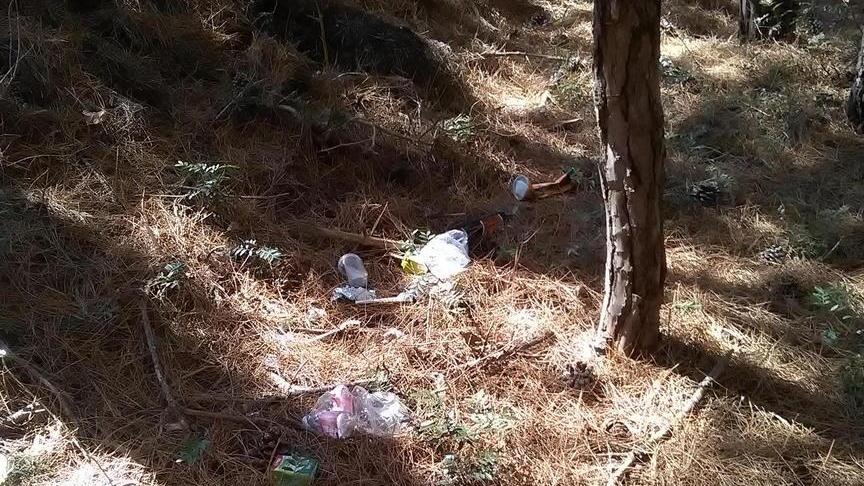 Accampamenti selvaggi dietro alle dune della Feniglia