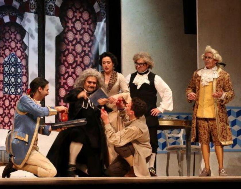 Il Barbiere di Siviglia sotto la torre Castruccio