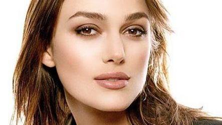 La bella Keira Knightley perde i capelli