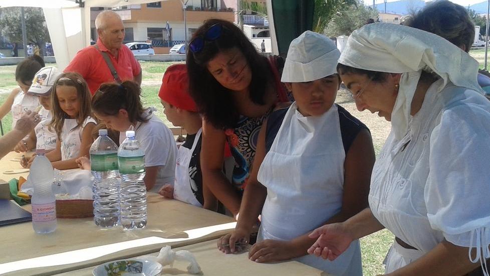 Alla Caletta l’antica arte del pane pintau