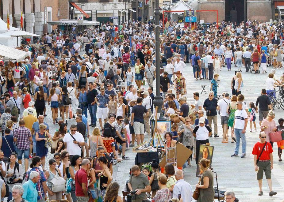 Niente note ieri in città, stasera torna la festa