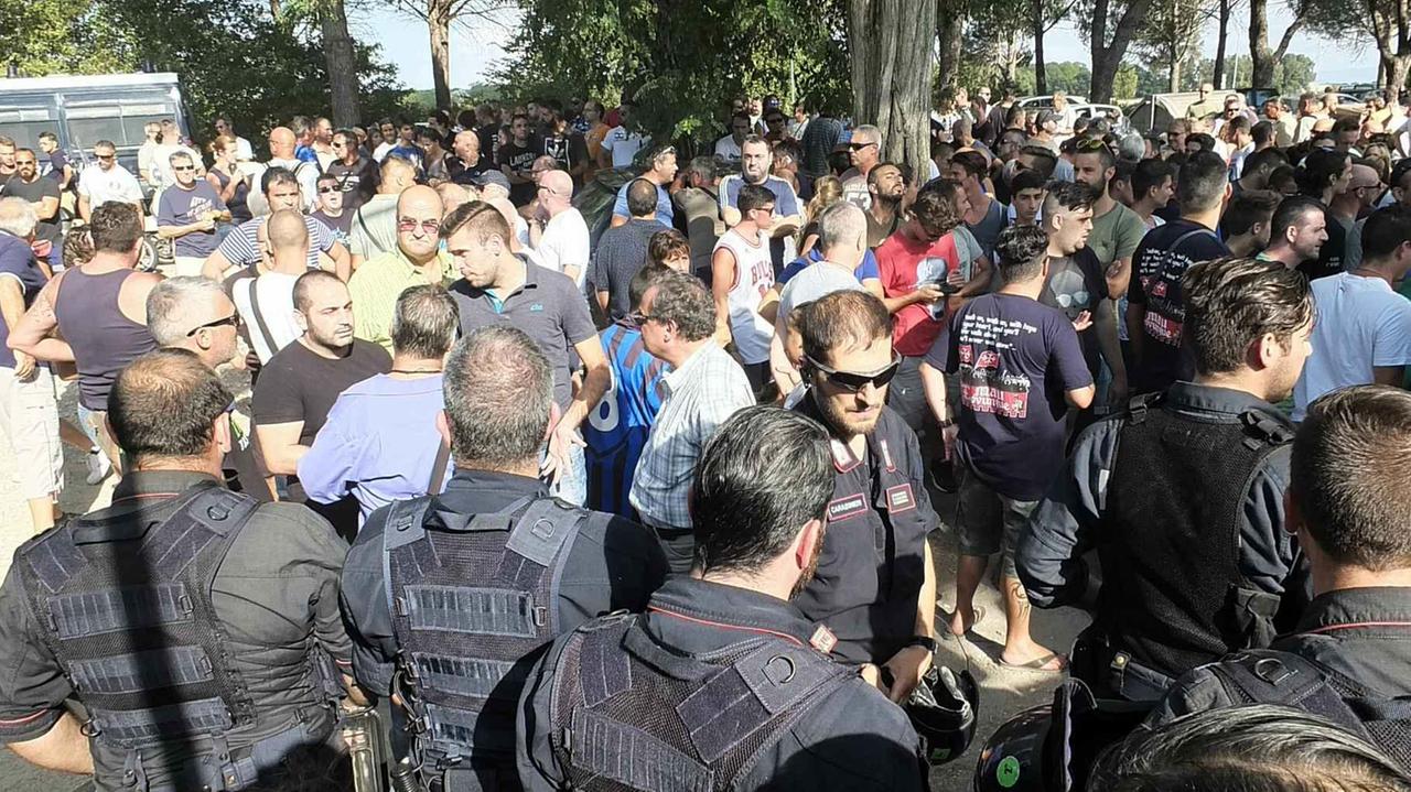 Tifosi a San Piero a Grado (Muzzi)