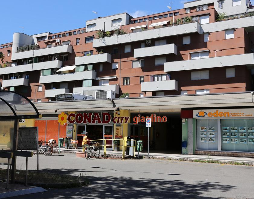 Modena, via Cannizzaro e dintorni: «Fermate questo degrado» 