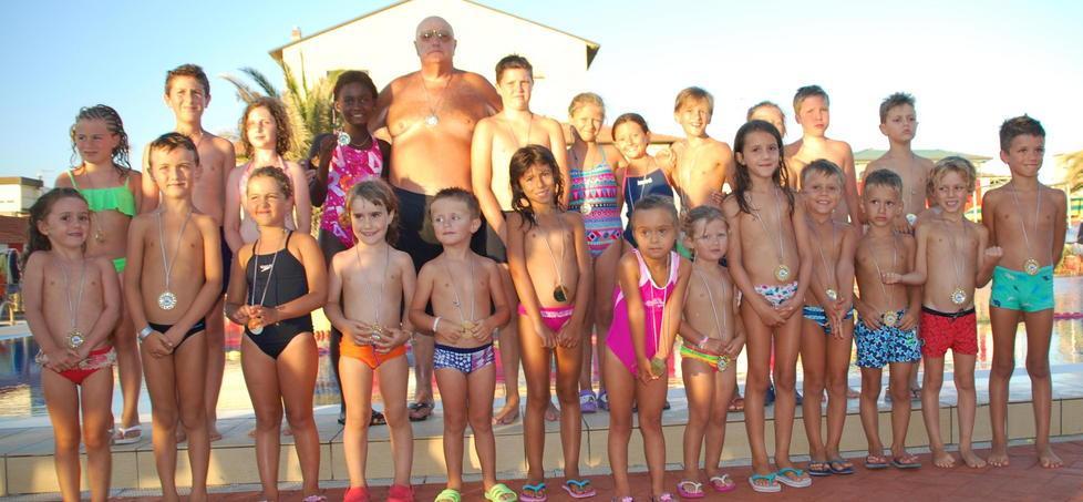 Sfida in piscina per i baby nuotatori del professor Vittorio Lazzareschi