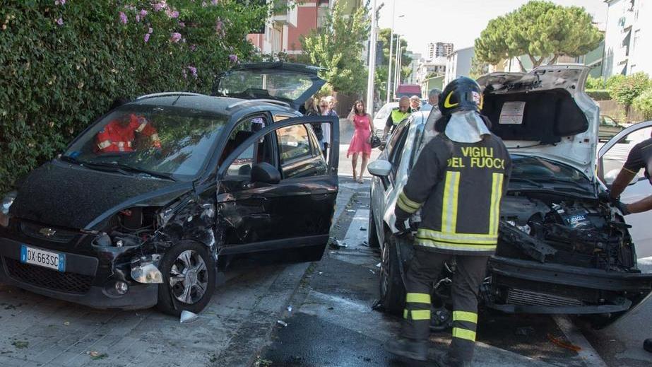 Punto contro Matiz , 82enne ferito