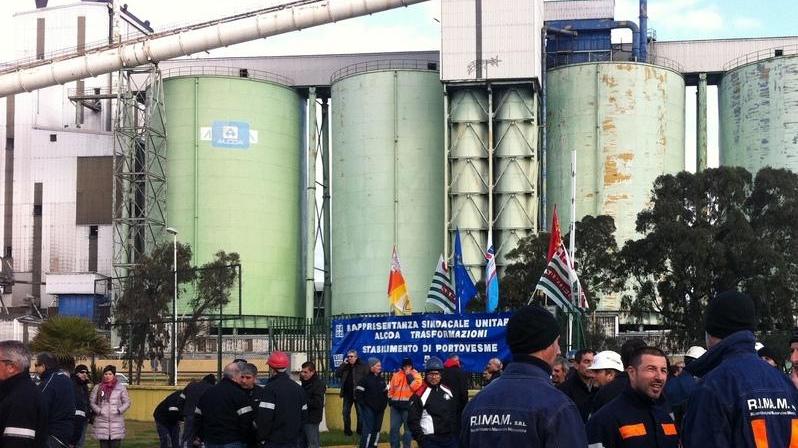 L’addio di Alcoa spiazza la Regione