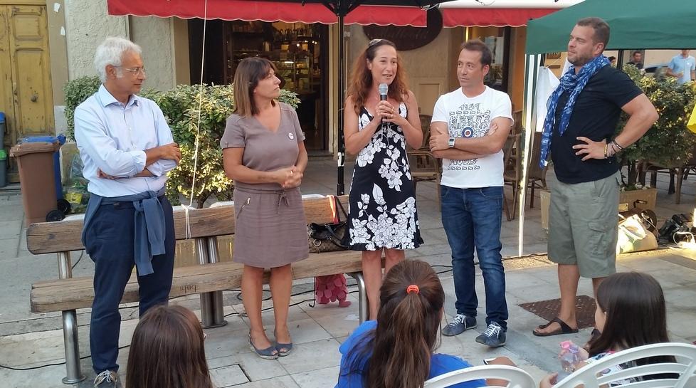 Il Movimento 5 Stelle dice no, in piazza anche i parlamentari