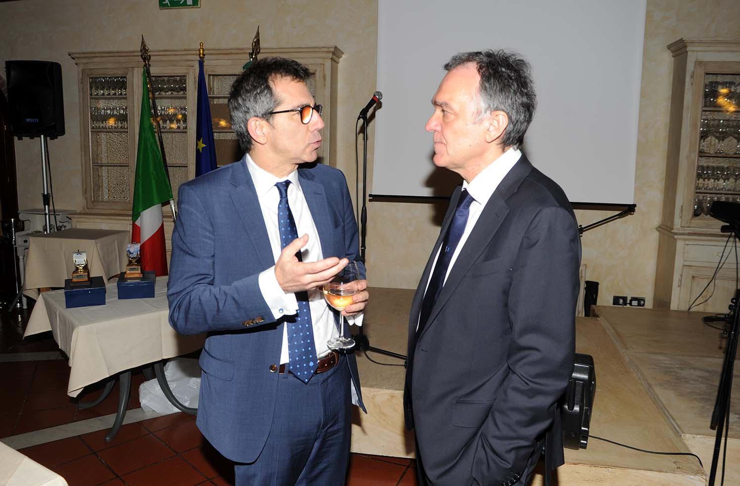 Fausto Azzi, ad di Aferpi, col presidente Enrico Rossi (foto Paolo Barlettani)