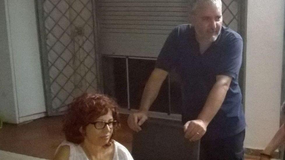 Padre e figli sotto le macerie: a Reggio Emilia ore di angoscia, poi la speranza si è spenta