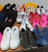 Scarpe sportive contraffatte Maxisequestro sulla spiaggia
