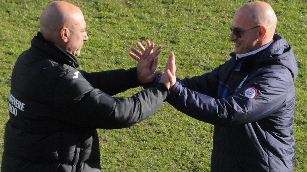 Solidarietà al sindaco-allenatore