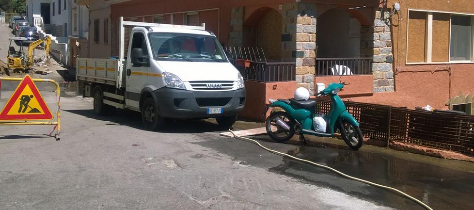 Fogna in casa, interviene Abbanoa 