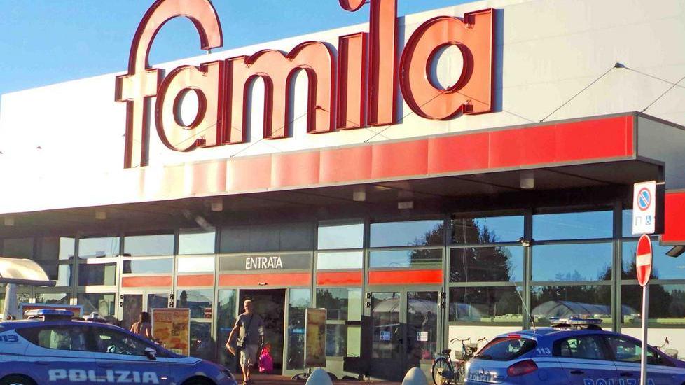 Tre ragazze denunciate per tentato colpo al “Famila”