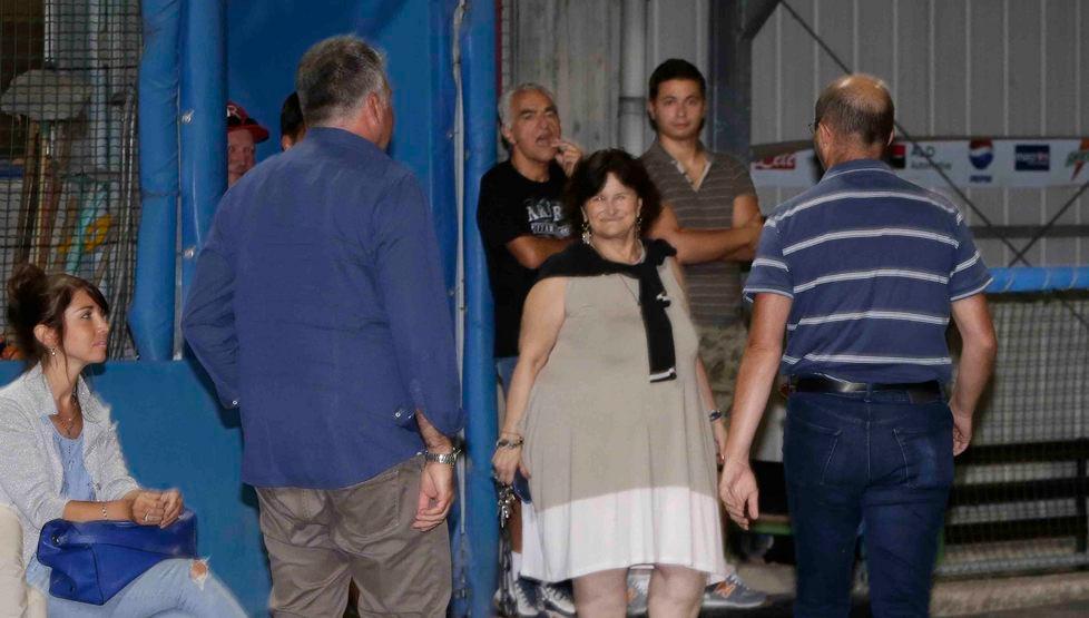Reggiana, fischi e cori contro il sindaco 