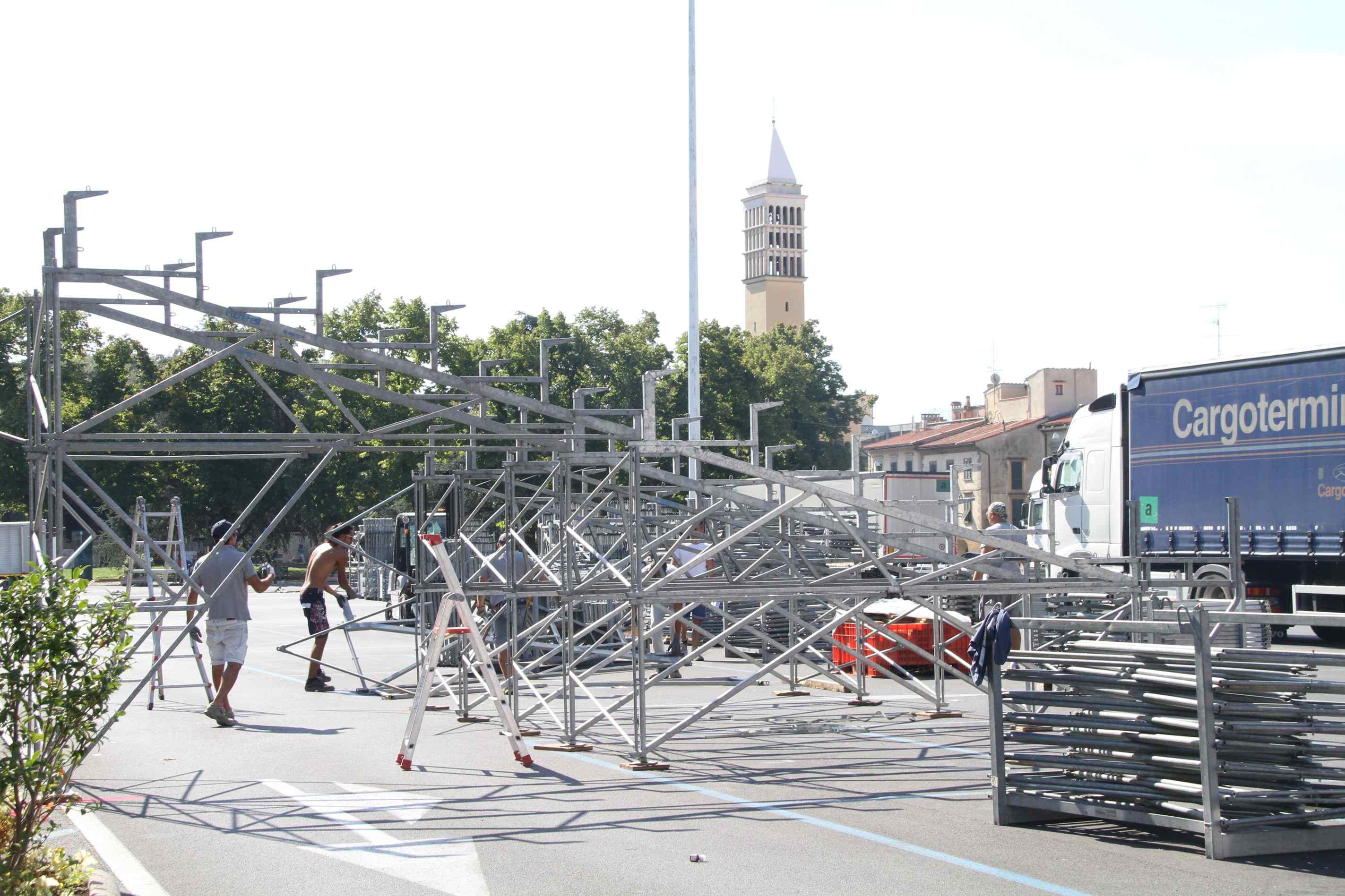 Transenne in piazza Mercatale per la Palla Grossa (foto d'archivio)