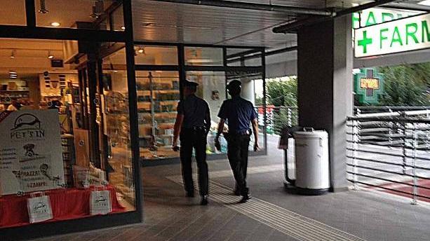 Rapina in pieno giorno alla farmacia San Severo