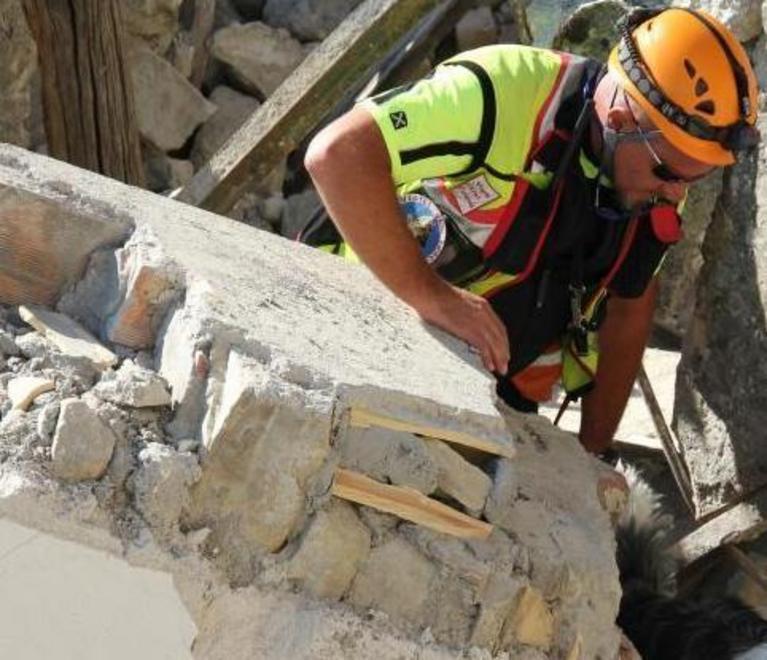 Tutta la città si mobilita. Ecco dove si può donare 