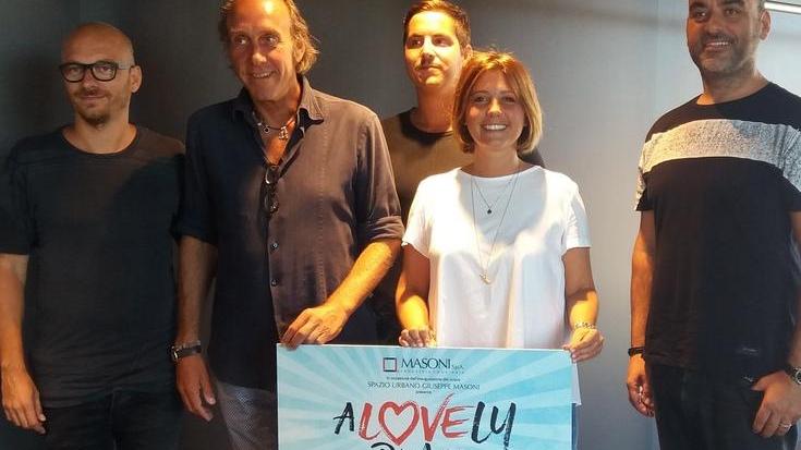 J-Ax, Fedez e tante altre star per festeggiare la nuova piazza