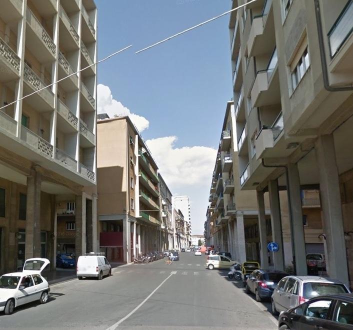 Investe uno scooter e non si ferma 