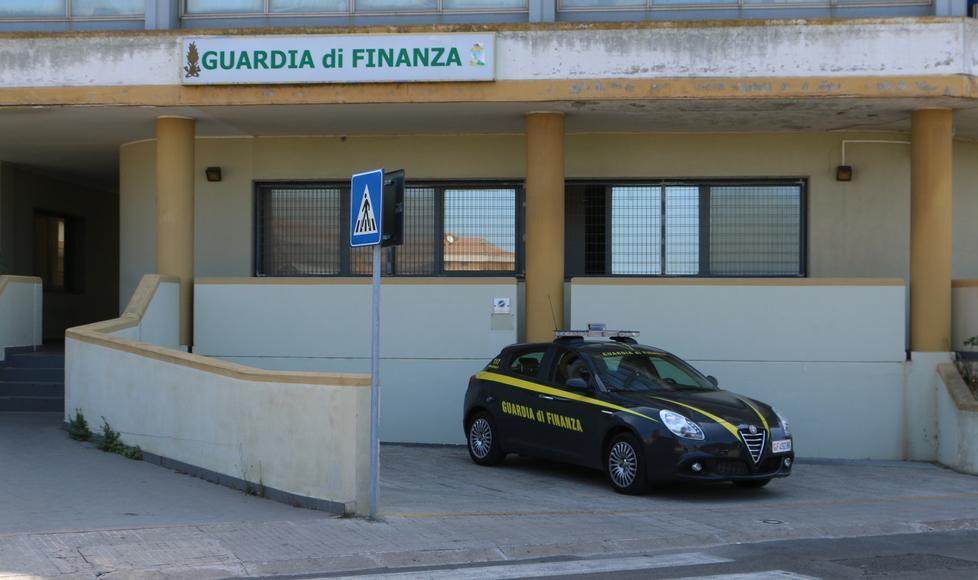 Il funzionario arrestato per peculato sceglie il silenzio