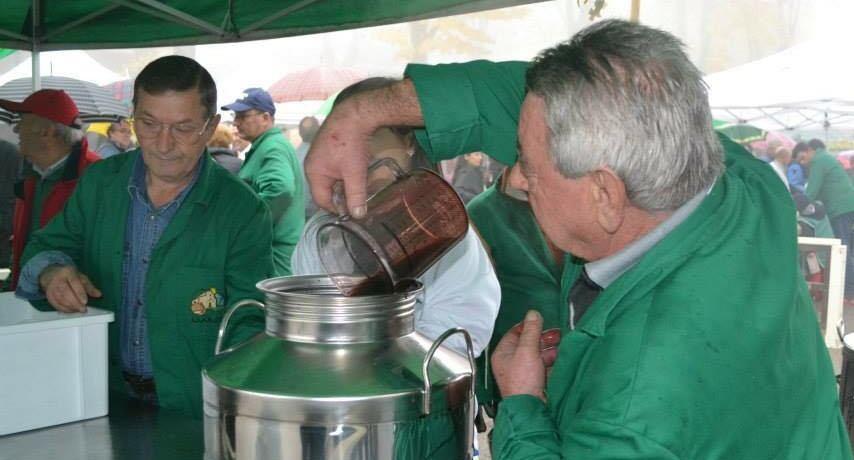 A Carpineti l’investitura del vin brulè tra segreti e castagne 