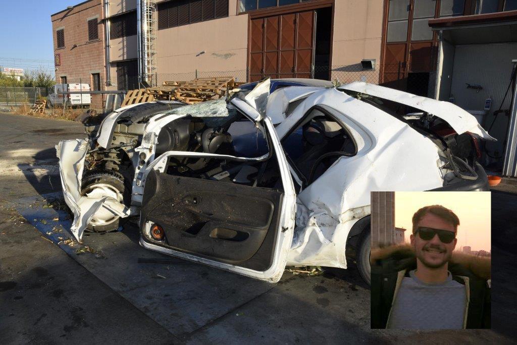 Andria Smolyarchuk e l'auto sulla quale viaggiava (foto Bf)