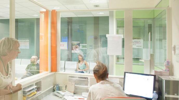 Dodici ore di attesa per una lastra