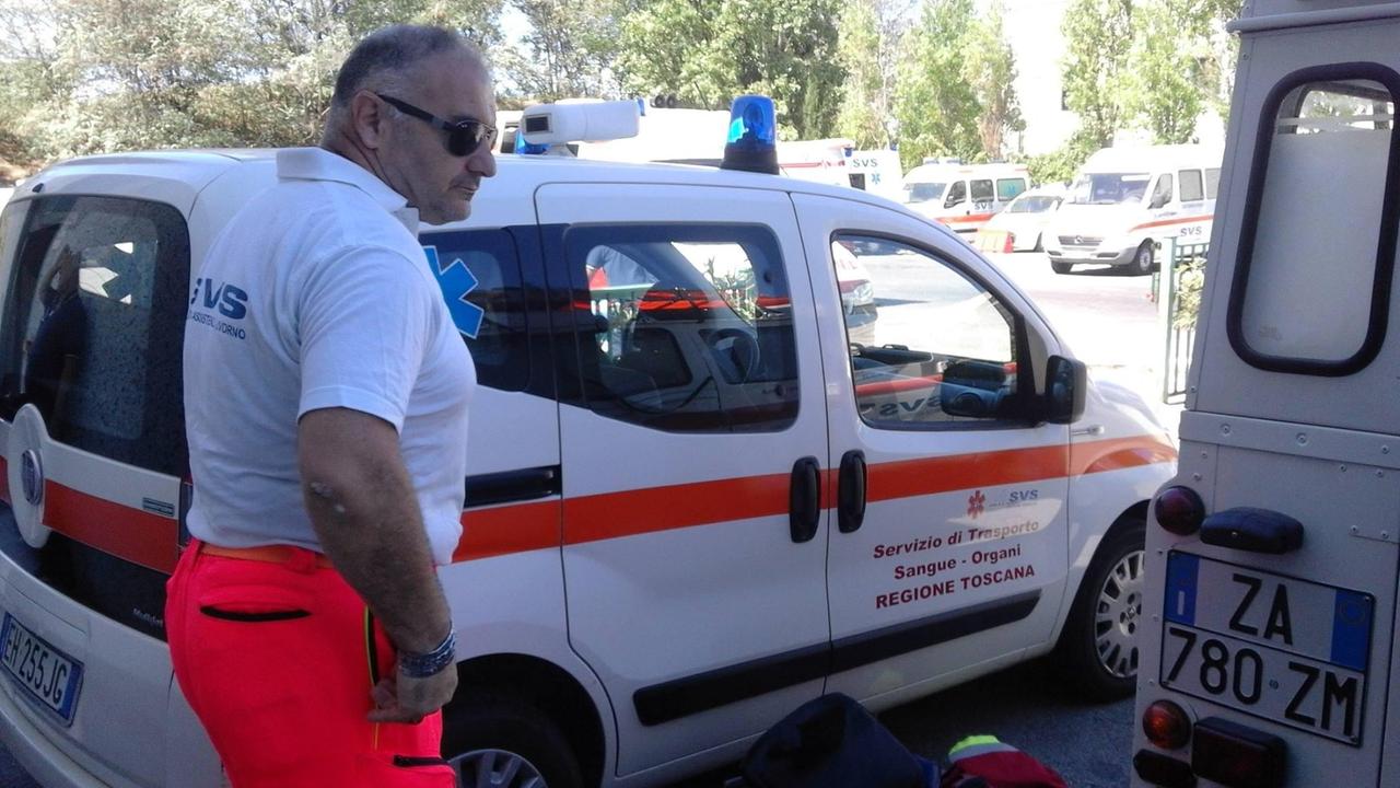 Fabio Nardi, storico volontario della Svs, al lavoro ad Amatrice