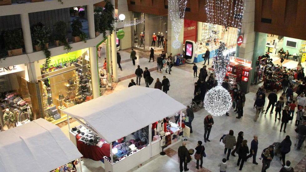 Ai Gigli spazio alle arti e ai mestieri la kermesse degli artigiani fino a settembre