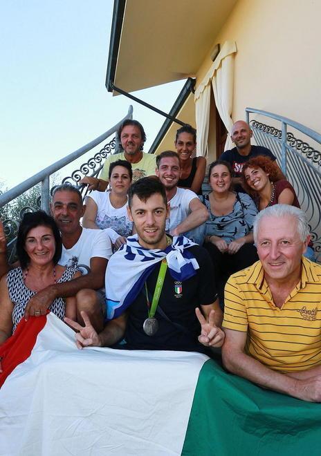 Simone Buti campione anche di solidarietà Ed è boom di iniziative 