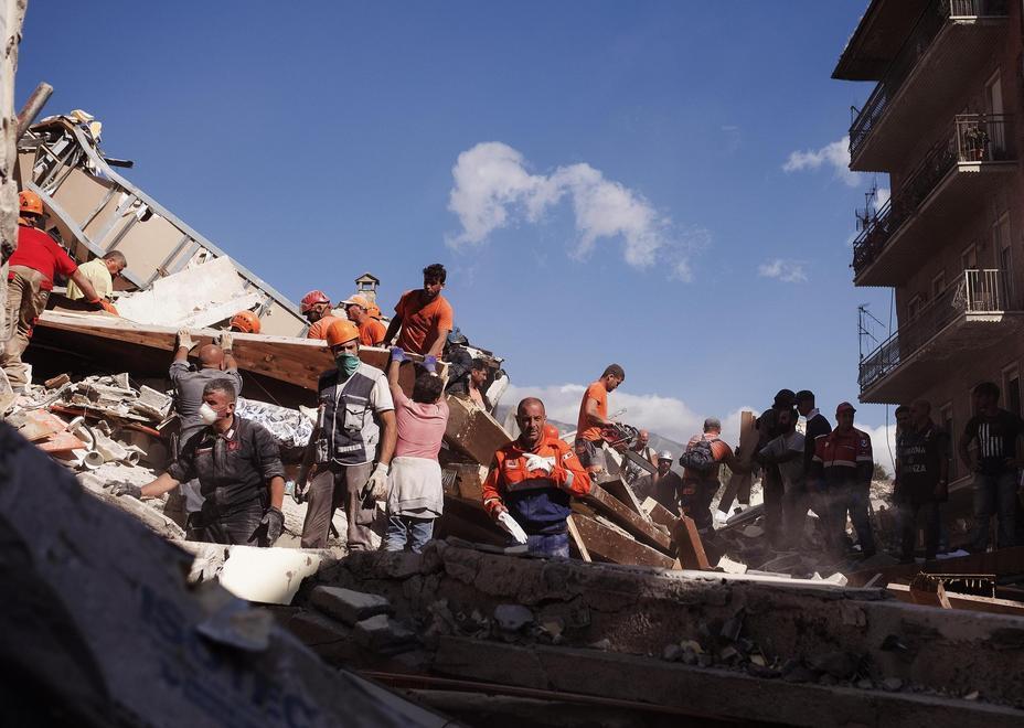 I volontari elbani ad Amatrice 