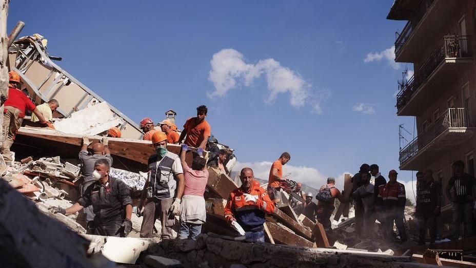 I volontari elbani ad Amatrice