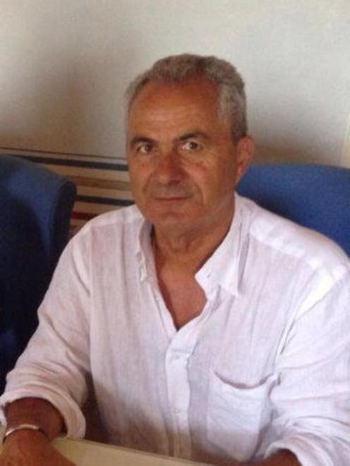 Via Zeffiro pericolosa «Anche qui serve subito un senso unico» 