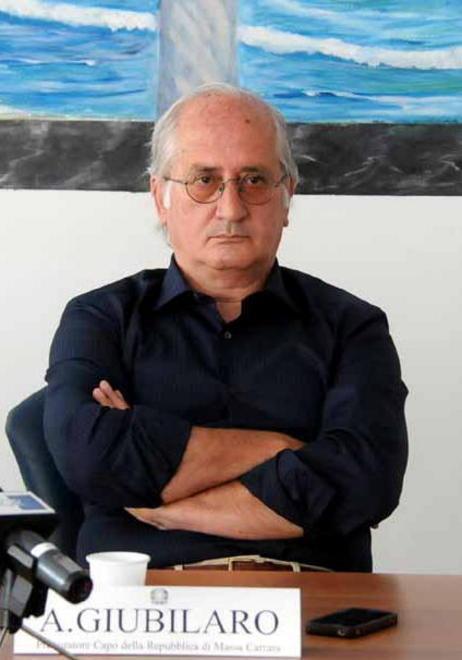 La procura blocca il porto 