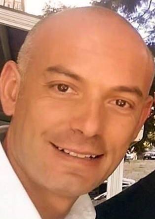 Frau si candida alla segreteria, ma il partito è nel caos