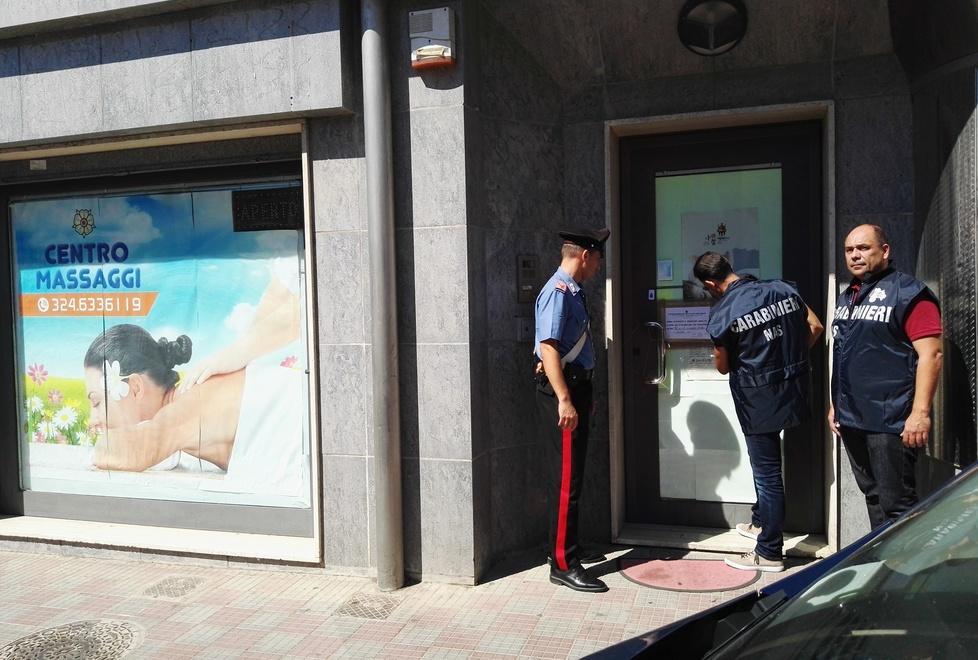 Centro massaggi sotto sequestro 