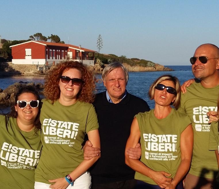 La lotta alle mafie ritorna all’Asinara con don Luigi Ciotti 