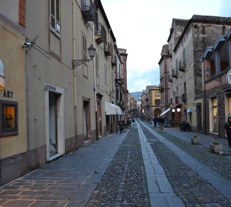 Bosa, vandali in azione danneggiate tre centraline 