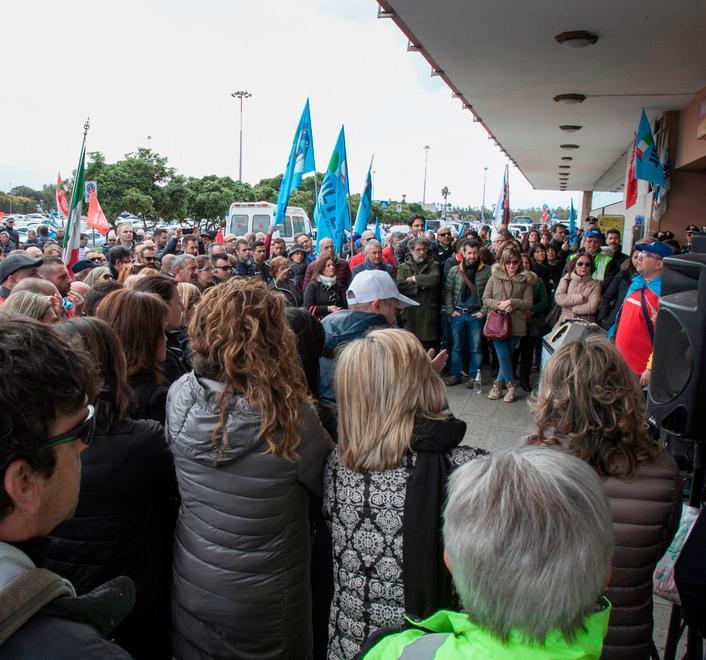 Aeroporto, sindaci in campo contro la privatizzazione 