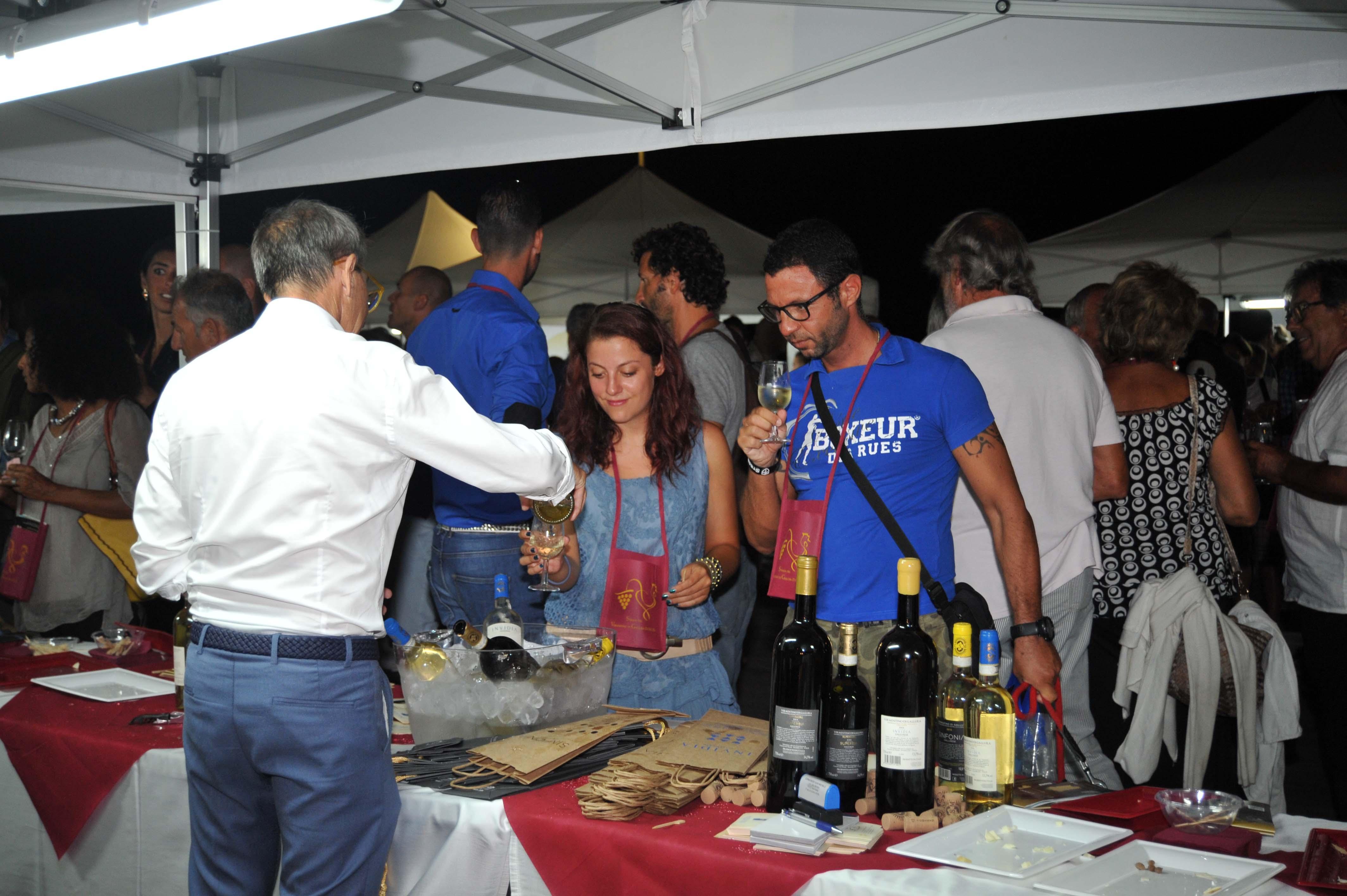 A Golfo Aranci un grande pubblico ha gustato i "Sorsi di Gallura"