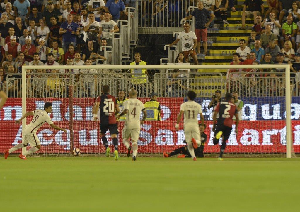 Il gol di Perotti al sesto minuto (foto Mario Rosas)