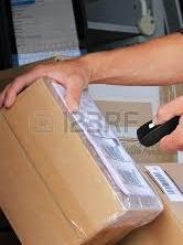 Compra uno smartphone ma nel pacco c’è un limone