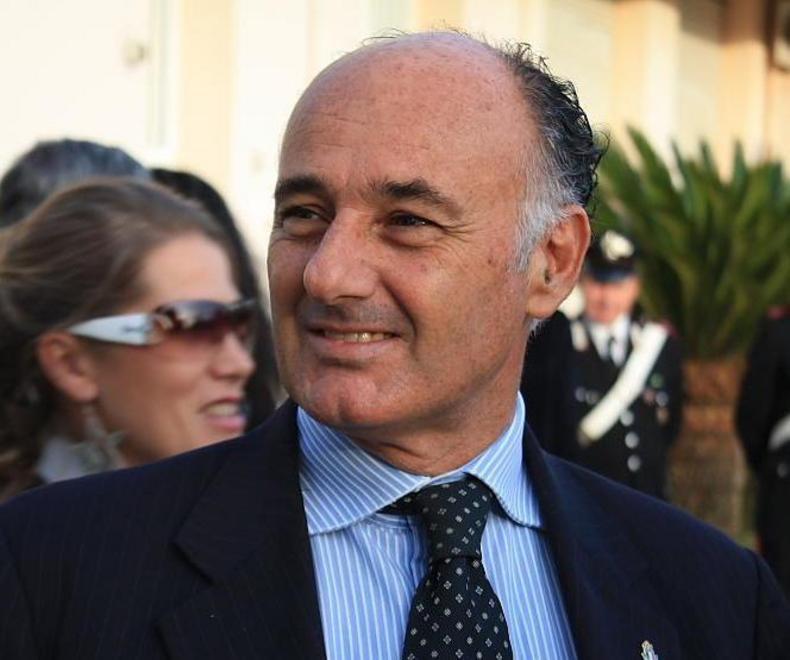 Riformatori contro la Regione. Fois: «Lavoro in crisi»