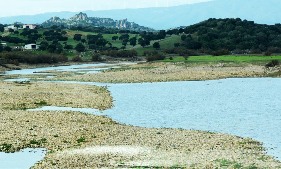Siccità, è allarme nell’isola: i bacini sono quasi a secco 