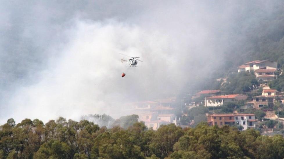 Ancora fiamme in Baronia: in fumo 7 ettari di macchia