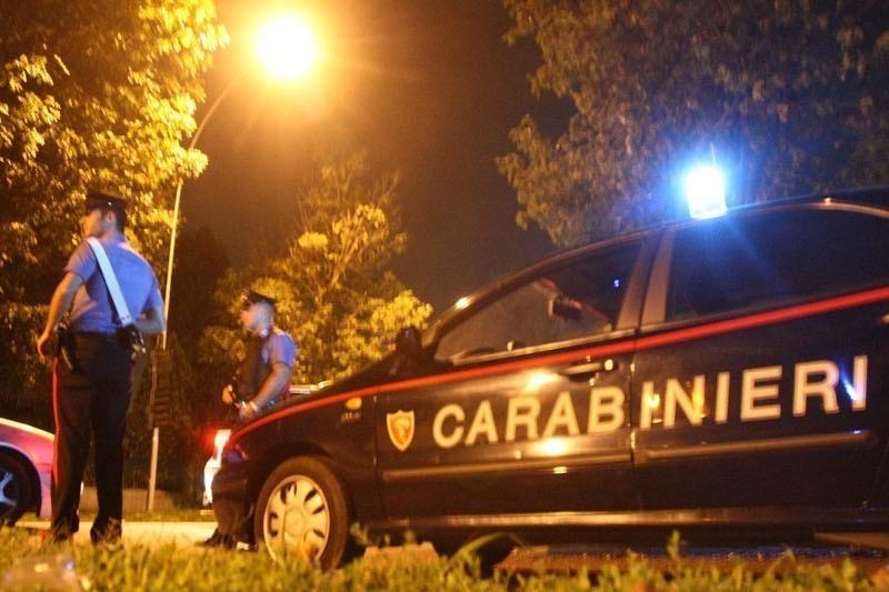 Una pattuglia di carabinieri