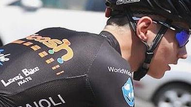Matteo Sensi turbo travolge tutti con un finalone sprint