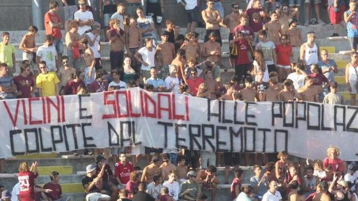 E la curva canta “Noi vogliamo 11 Igor Protti”